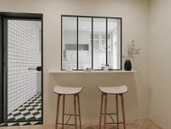 Vente-unique Glazen Binnenraam-Glazen Binnenraam Bayview Van Aluminium Met Zwarte Poedercoating - 120 X 105 Cm