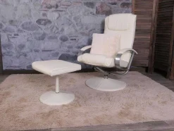 Vente-unique Fauteuil Kunstleer-Siena Relaxfauteuil Met Kruk, Creme-Wit