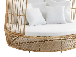 MYLIA Ligstoel-Tuinbed Met Baldakijn Van Gevlochten Hars - Licht Naturel Met Wit Kussen - Cervaro Van